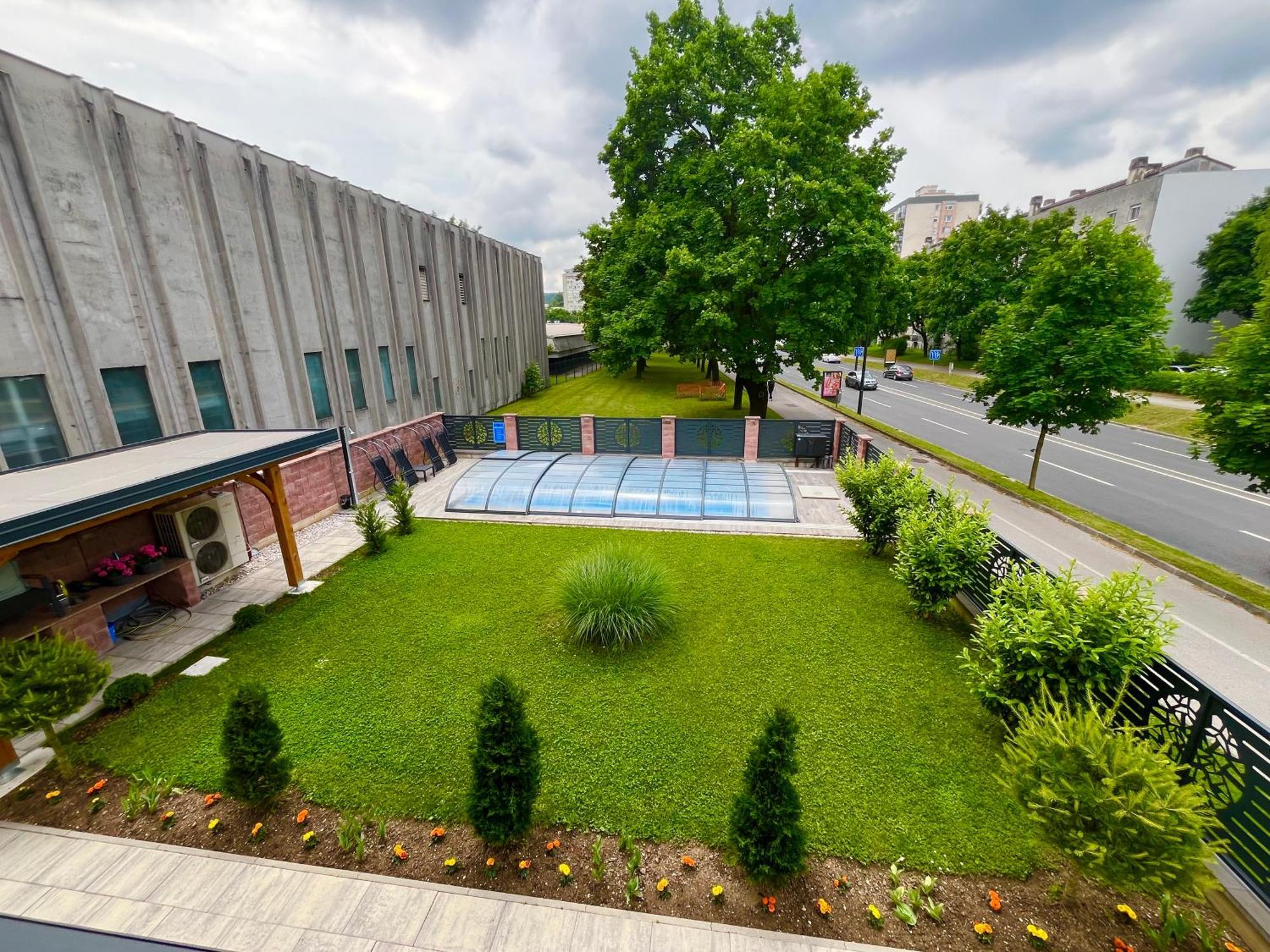 Villa Moste With Pool & Ev Station Ljubljana Extérieur photo